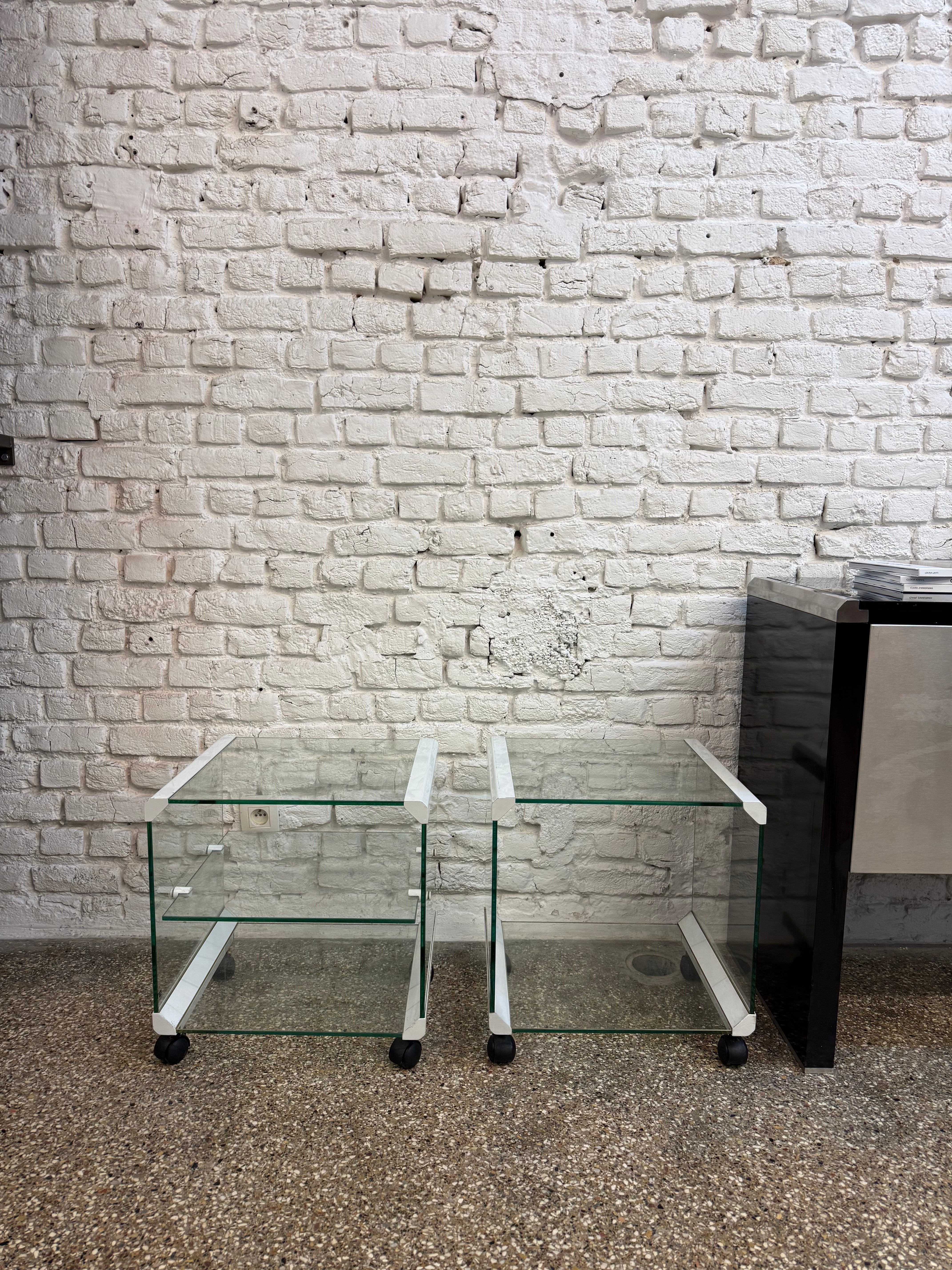 Table de nuit italienne