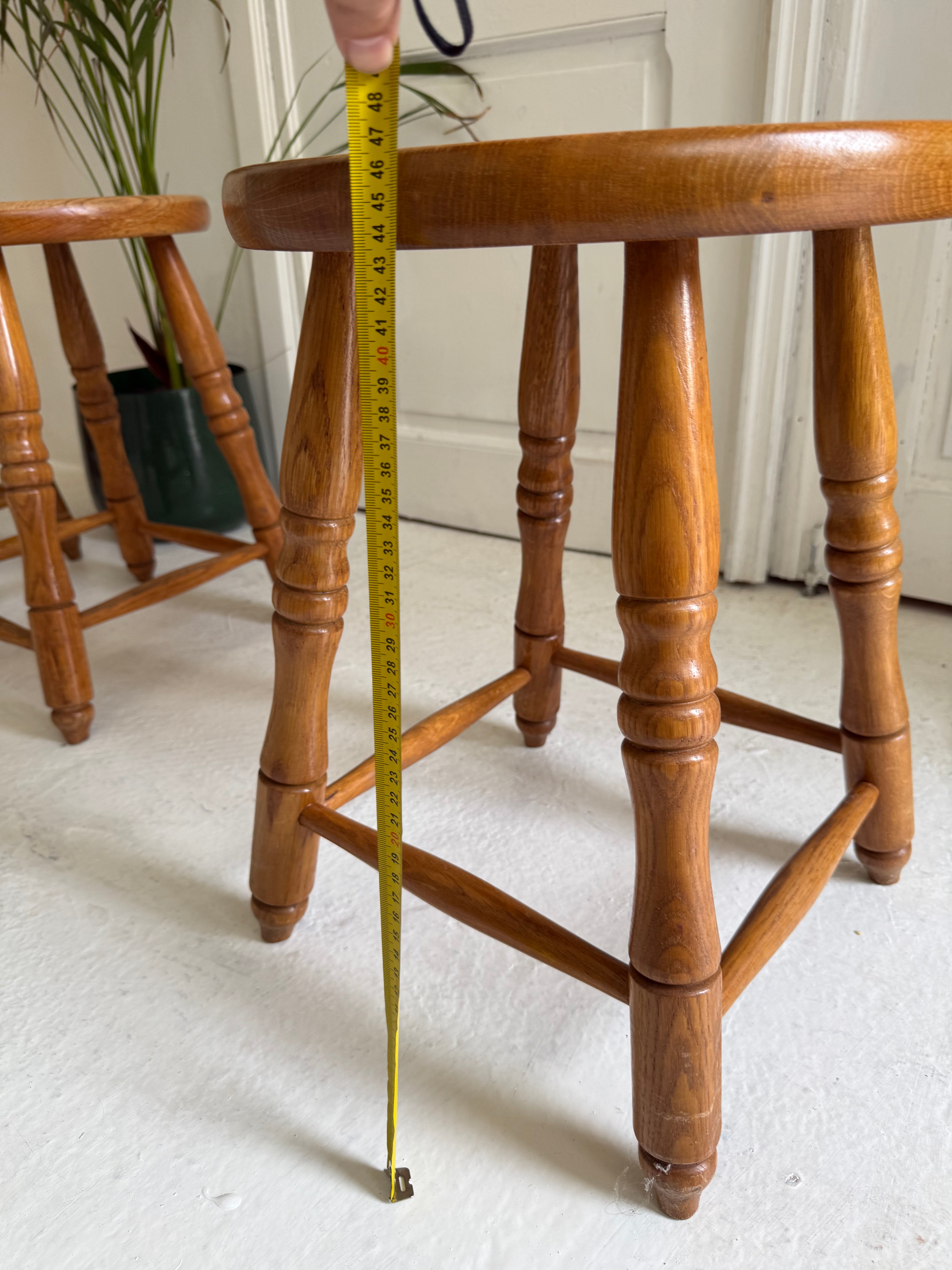 4 tabourets en bois