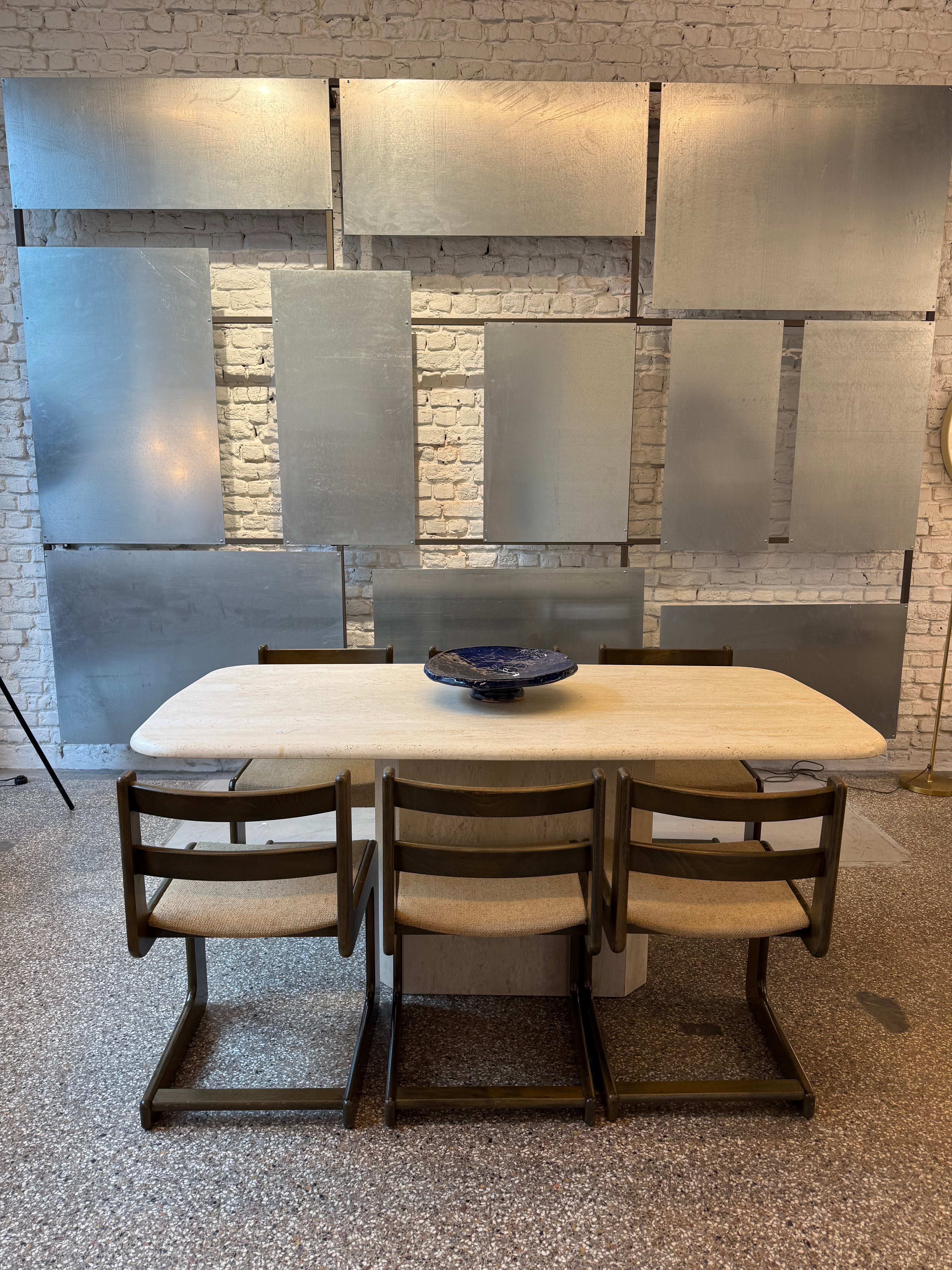 6 chaises en bois massif Casala