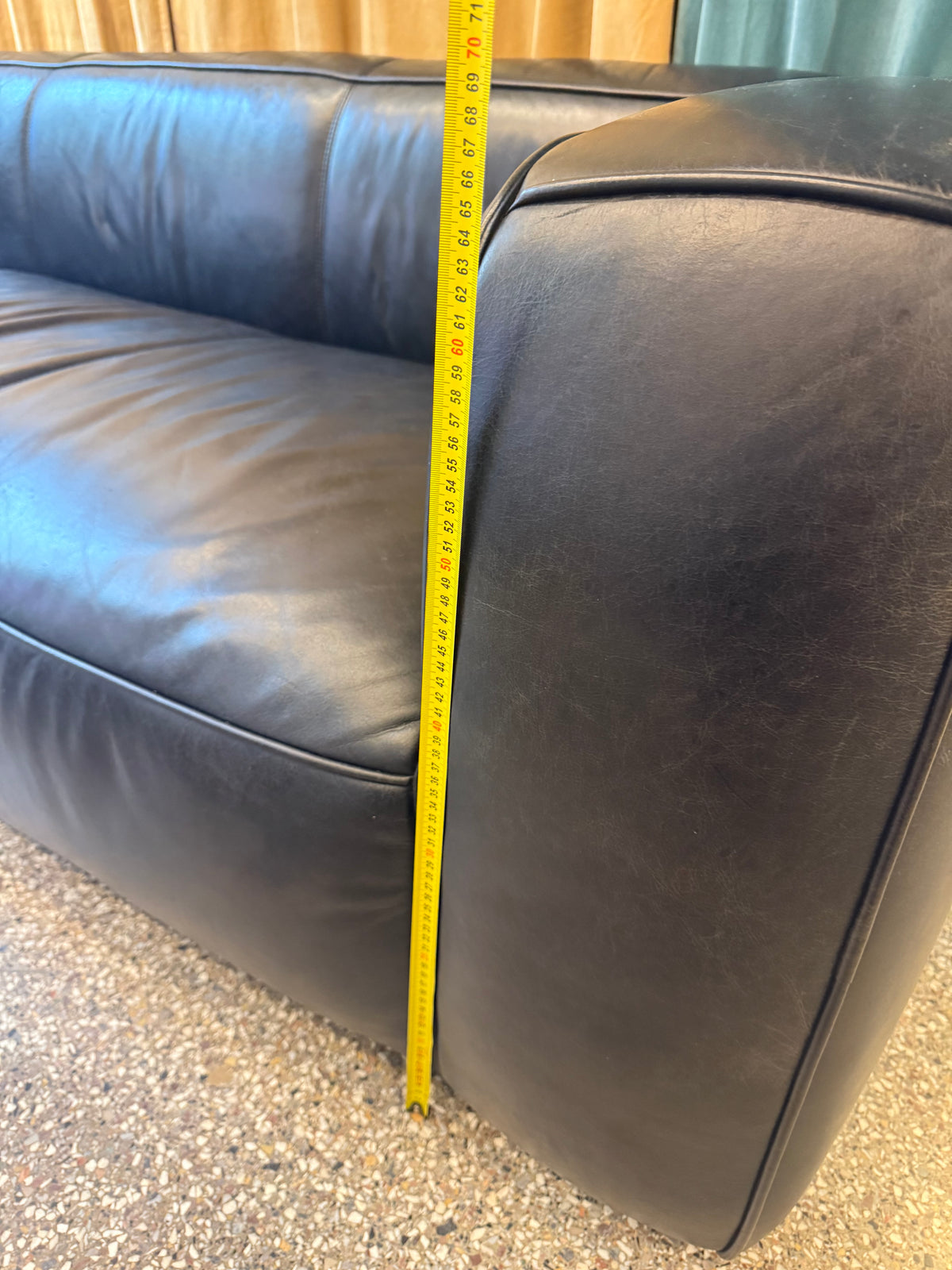 Fauteuil en cuir de la marque FLAMANT