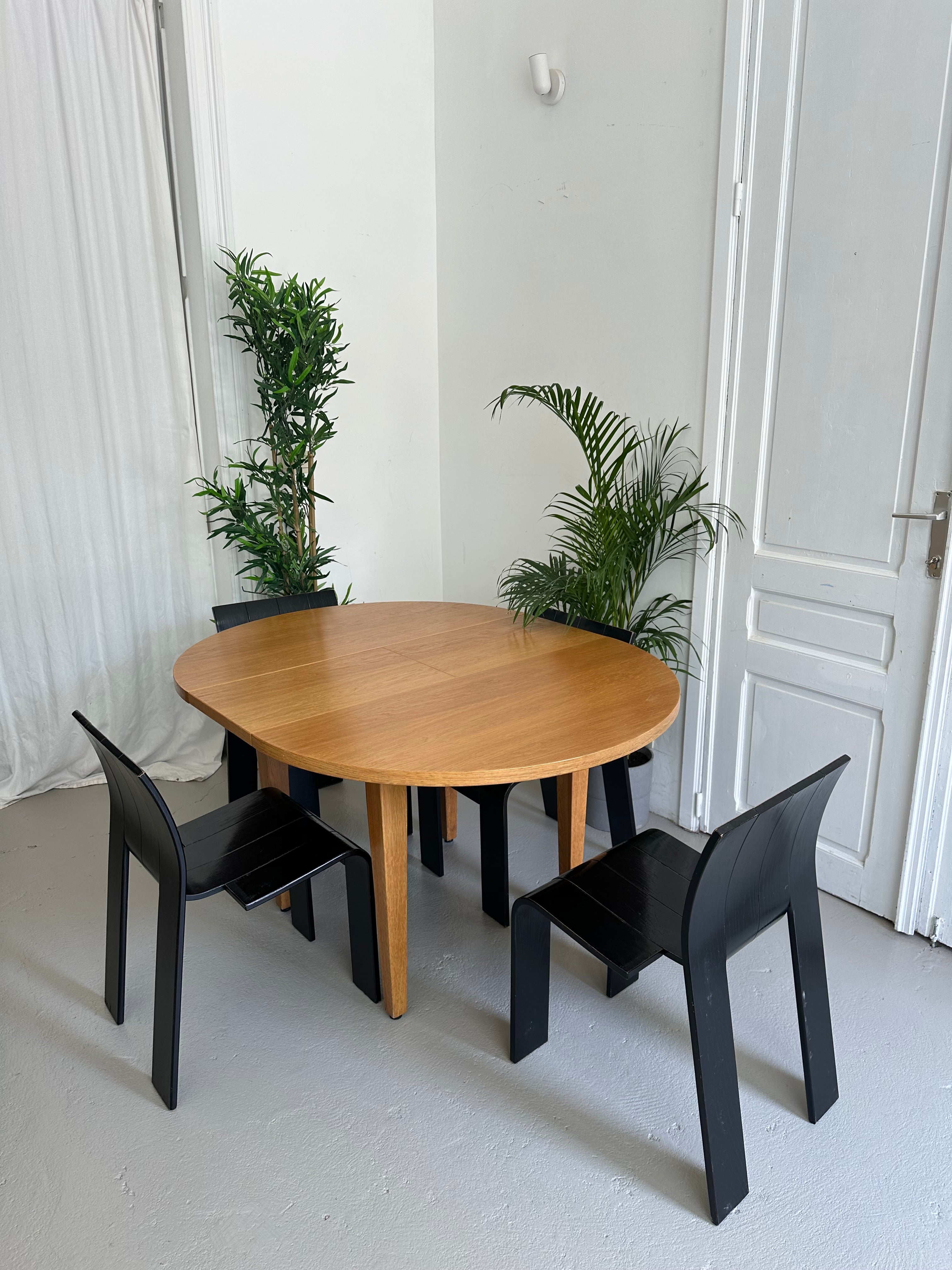 Table ronde extensible