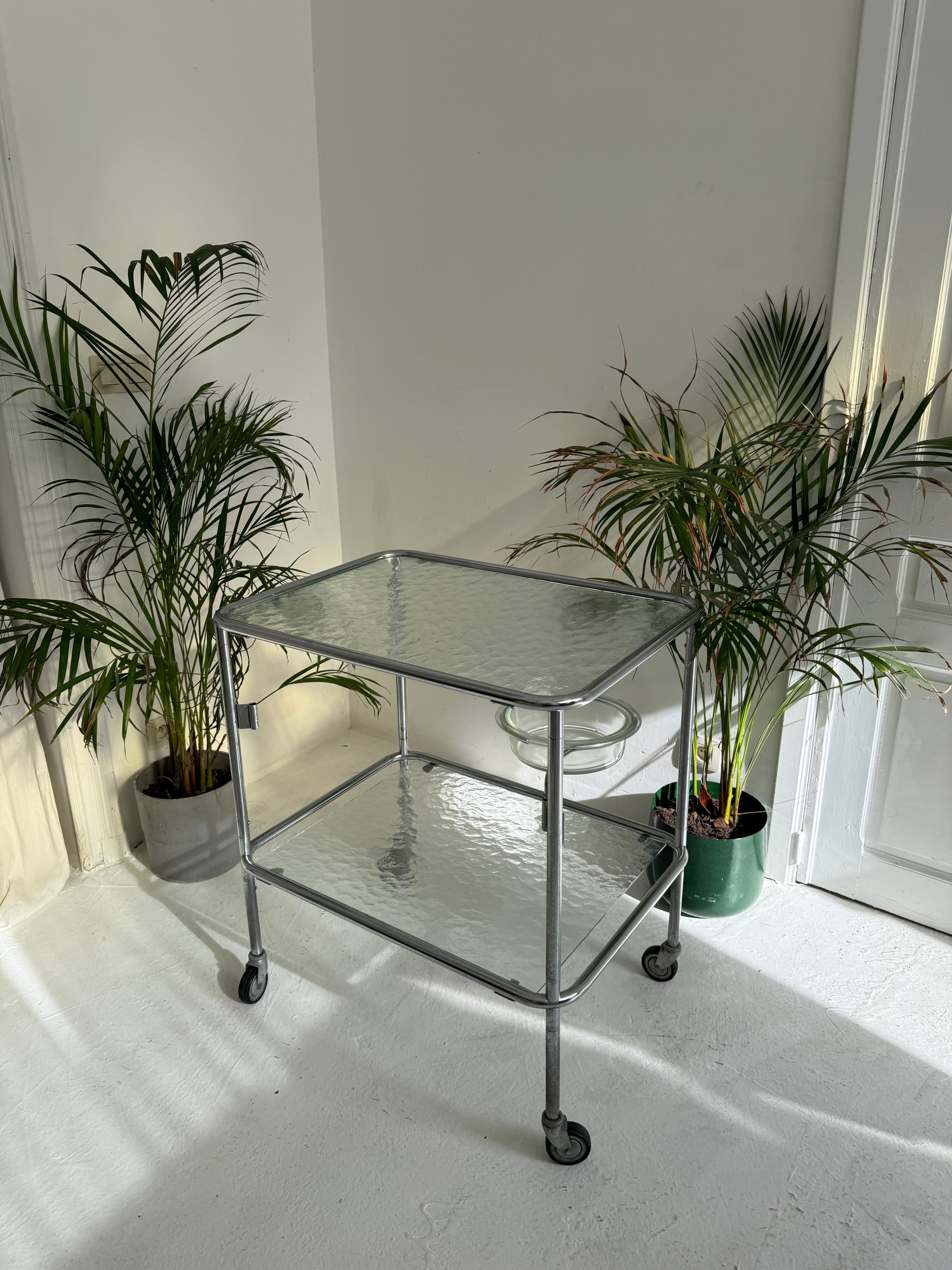 Table d’appoint / desserte