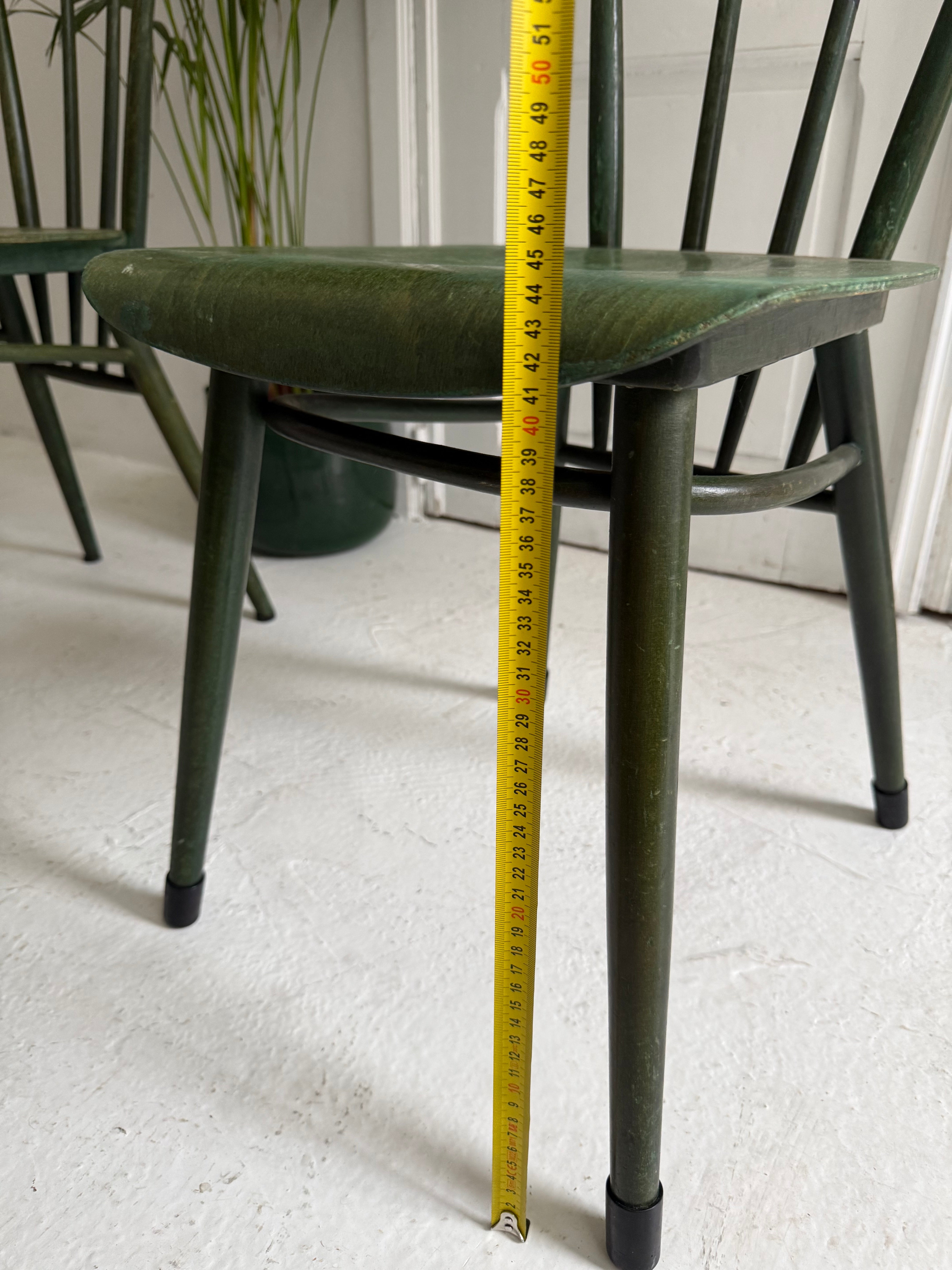 6 chaises vintage de bistro 1950