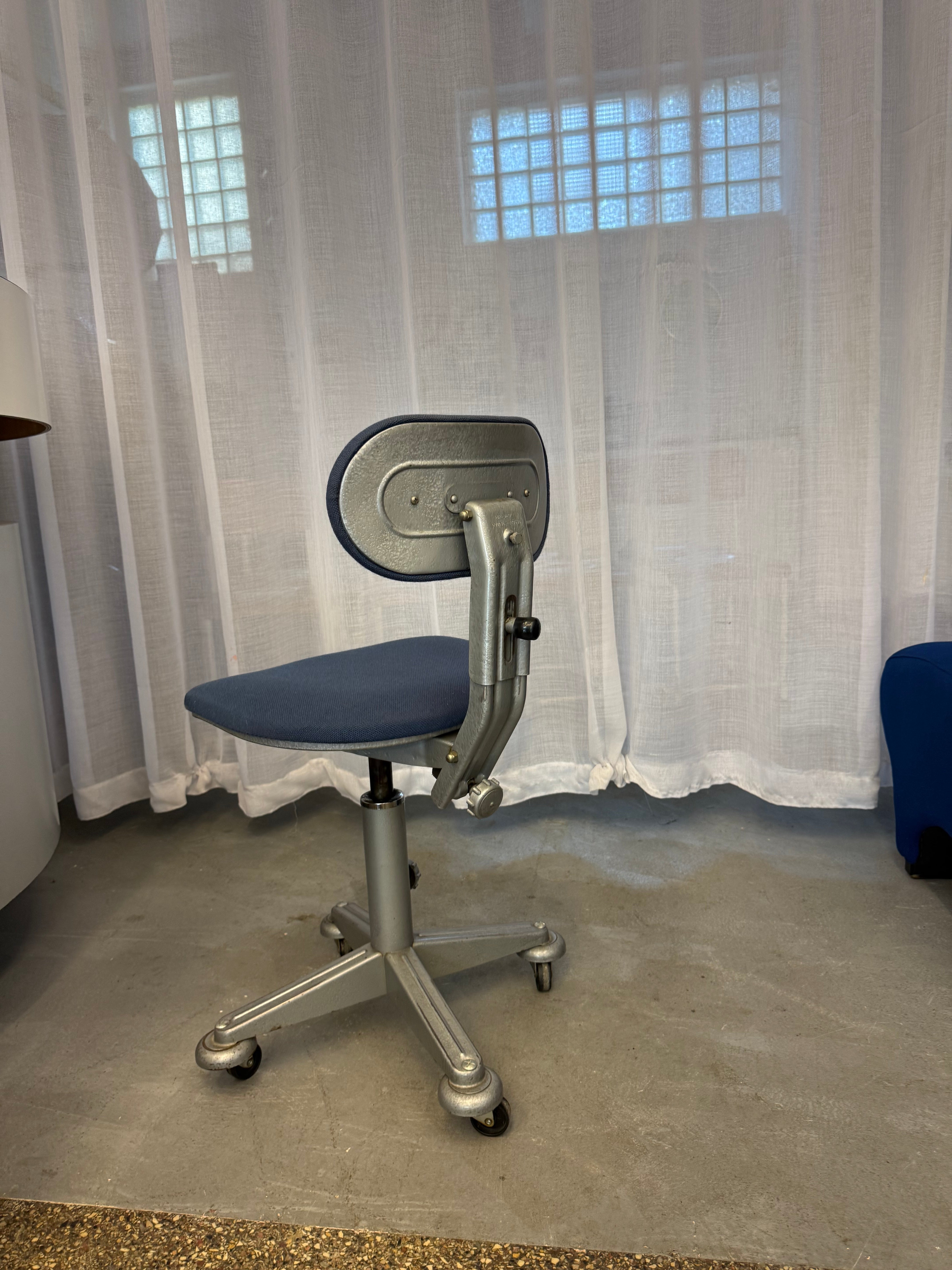 Chaise de bureau 1960