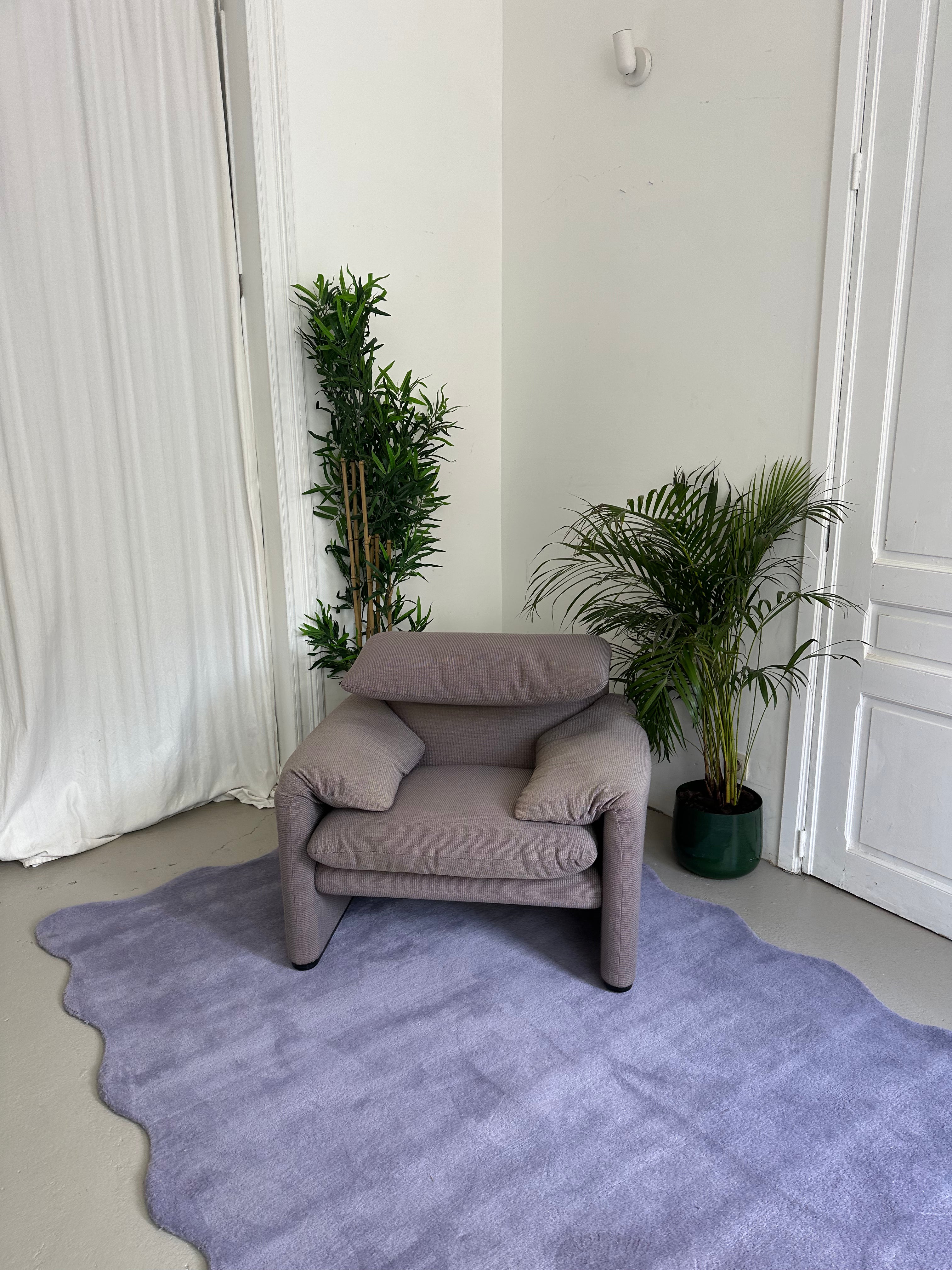 Maralinga fauteuil 1 place de Cassina