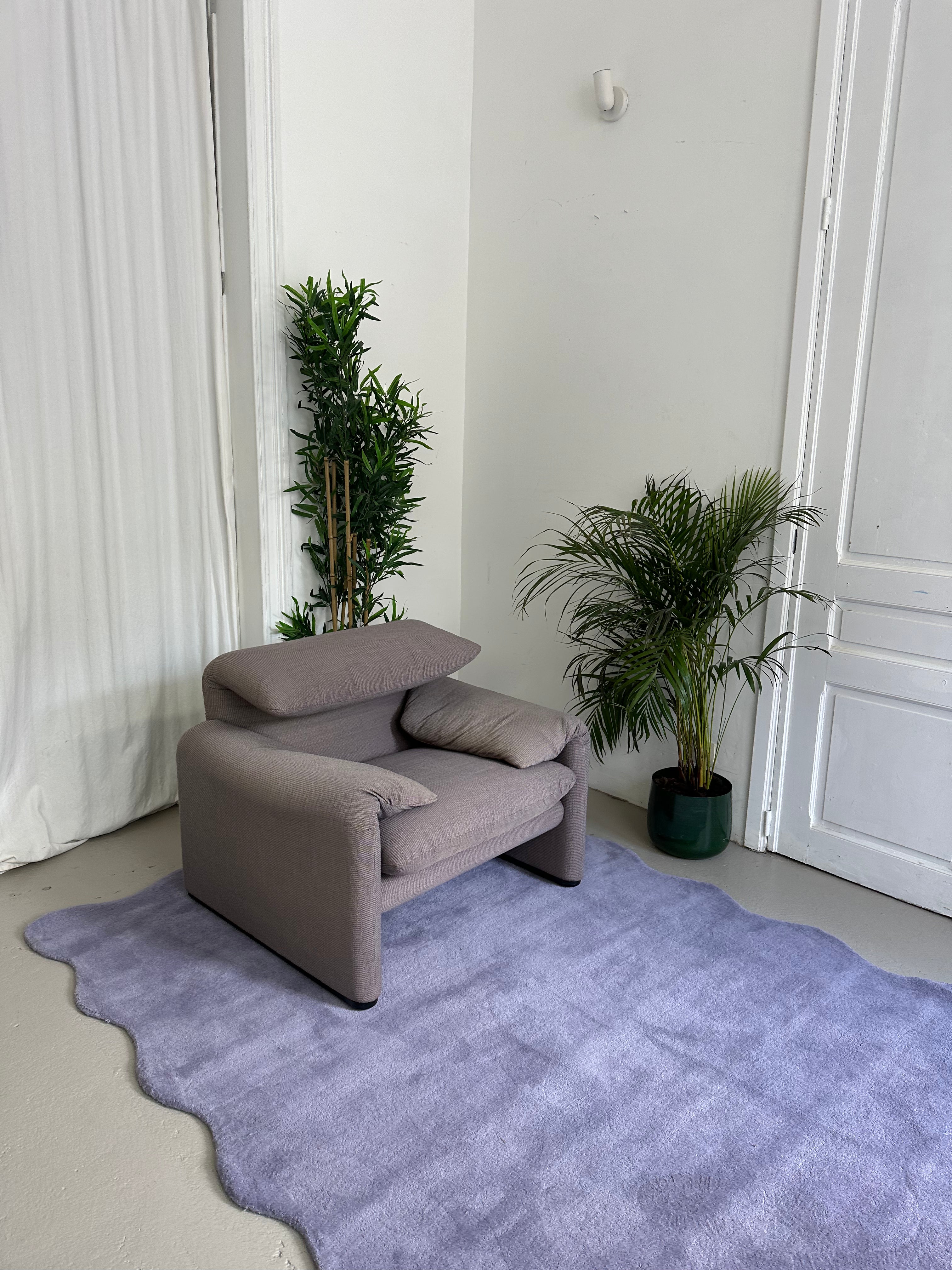 Maralinga fauteuil 1 place de Cassina