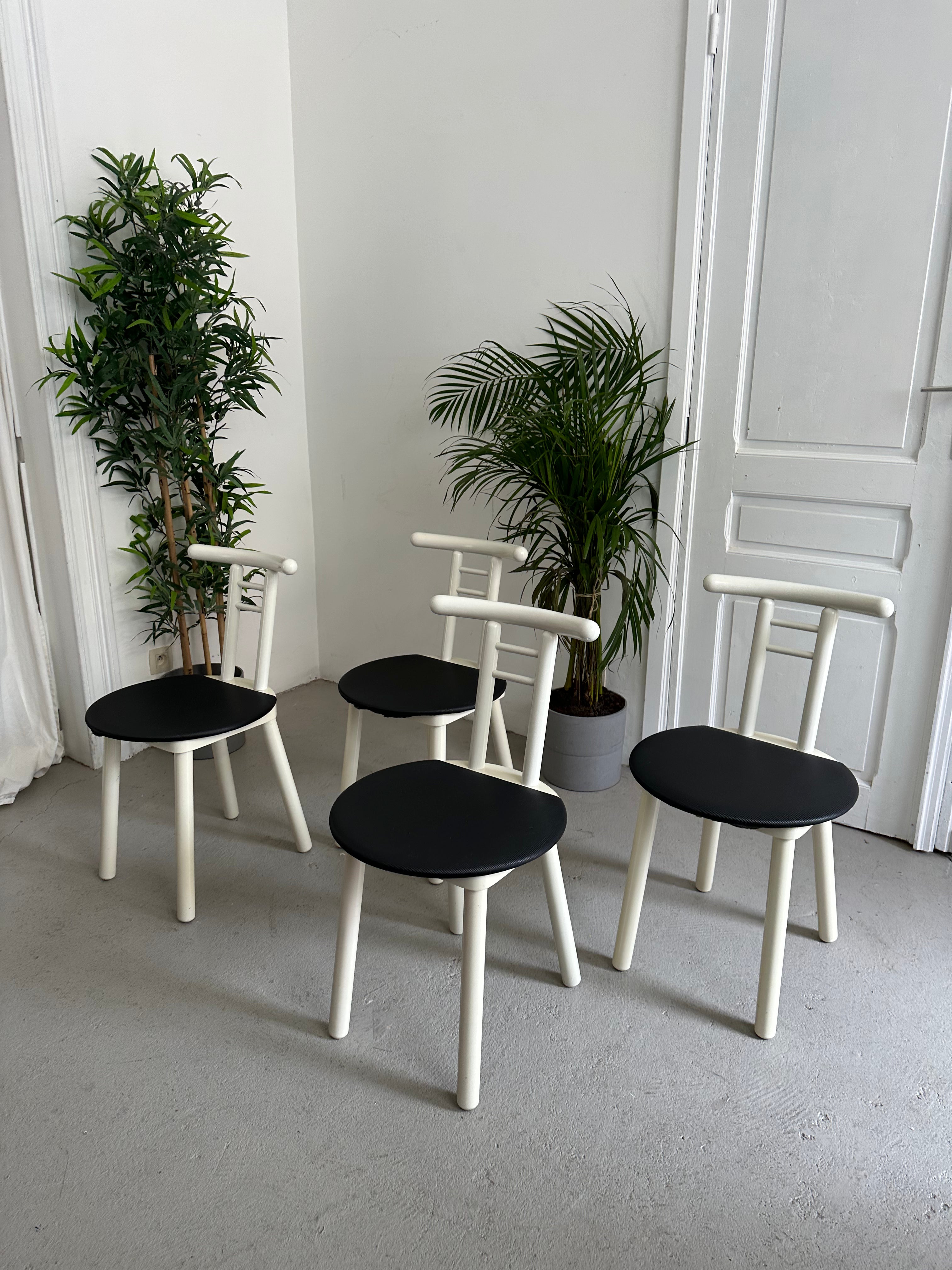 4 chaises en bois blanc Made in italy