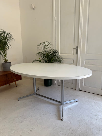 Table ovale design 1970