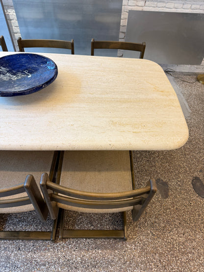 Table rectangulaire en travertin