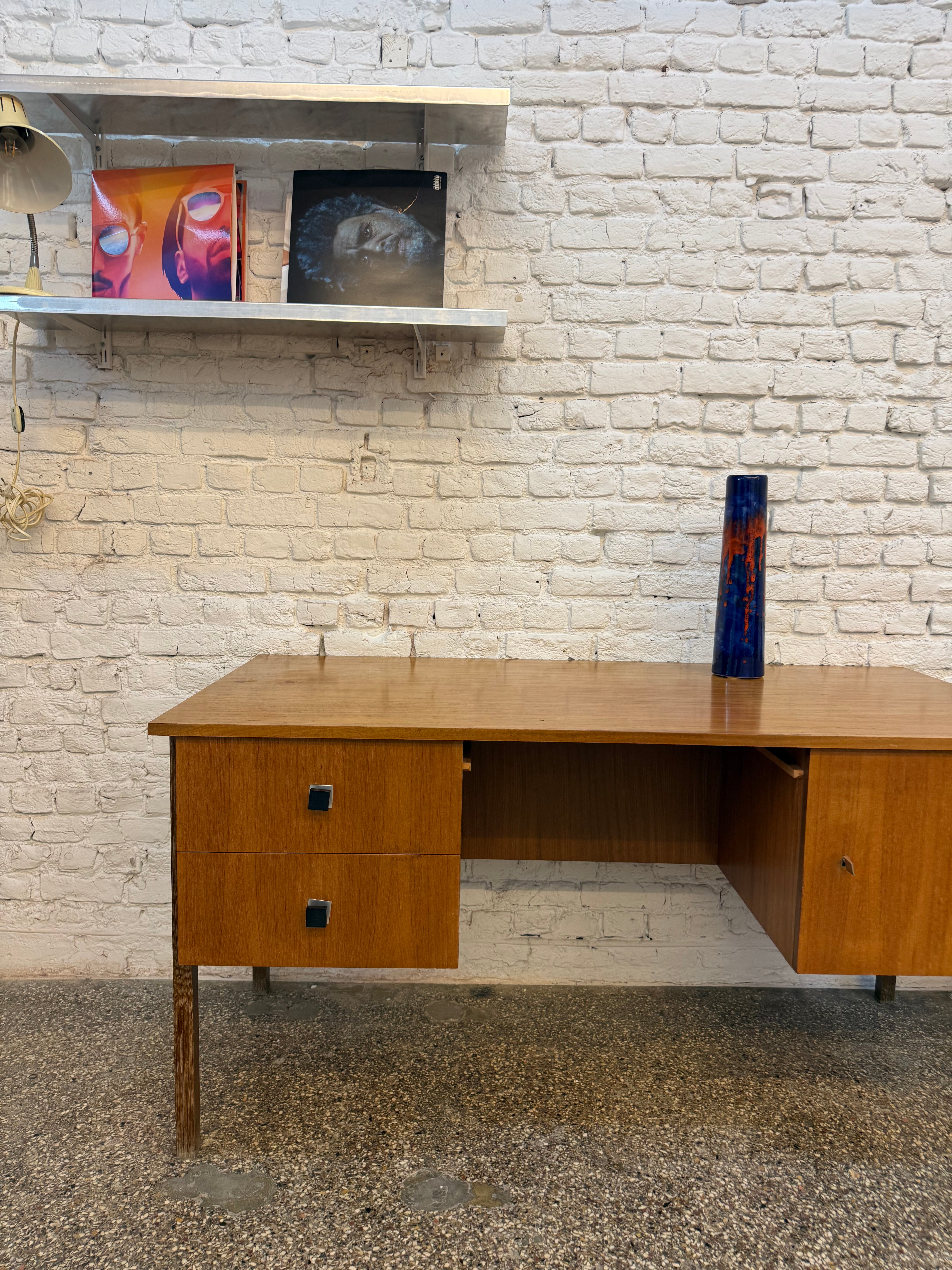 Bureau vintage 1970