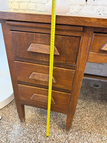 Bureau de 1940 en chêne