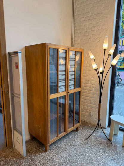 Penderie vintage en bois