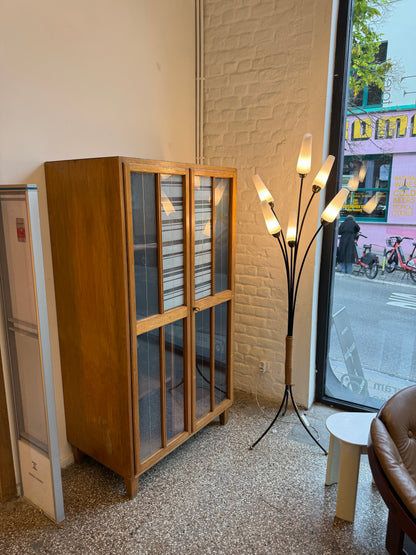 Penderie vintage en bois