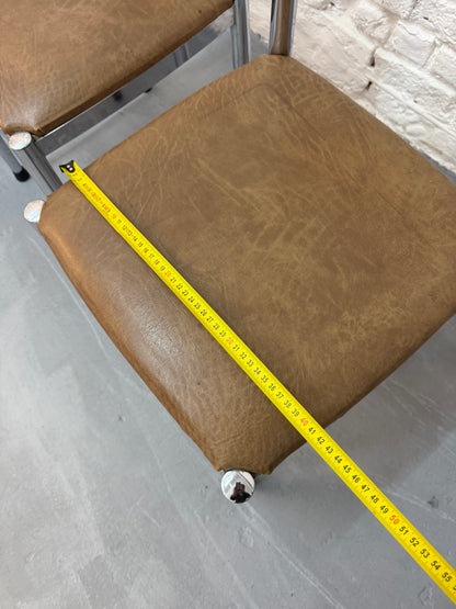 4 chaise vintage en cuir brun