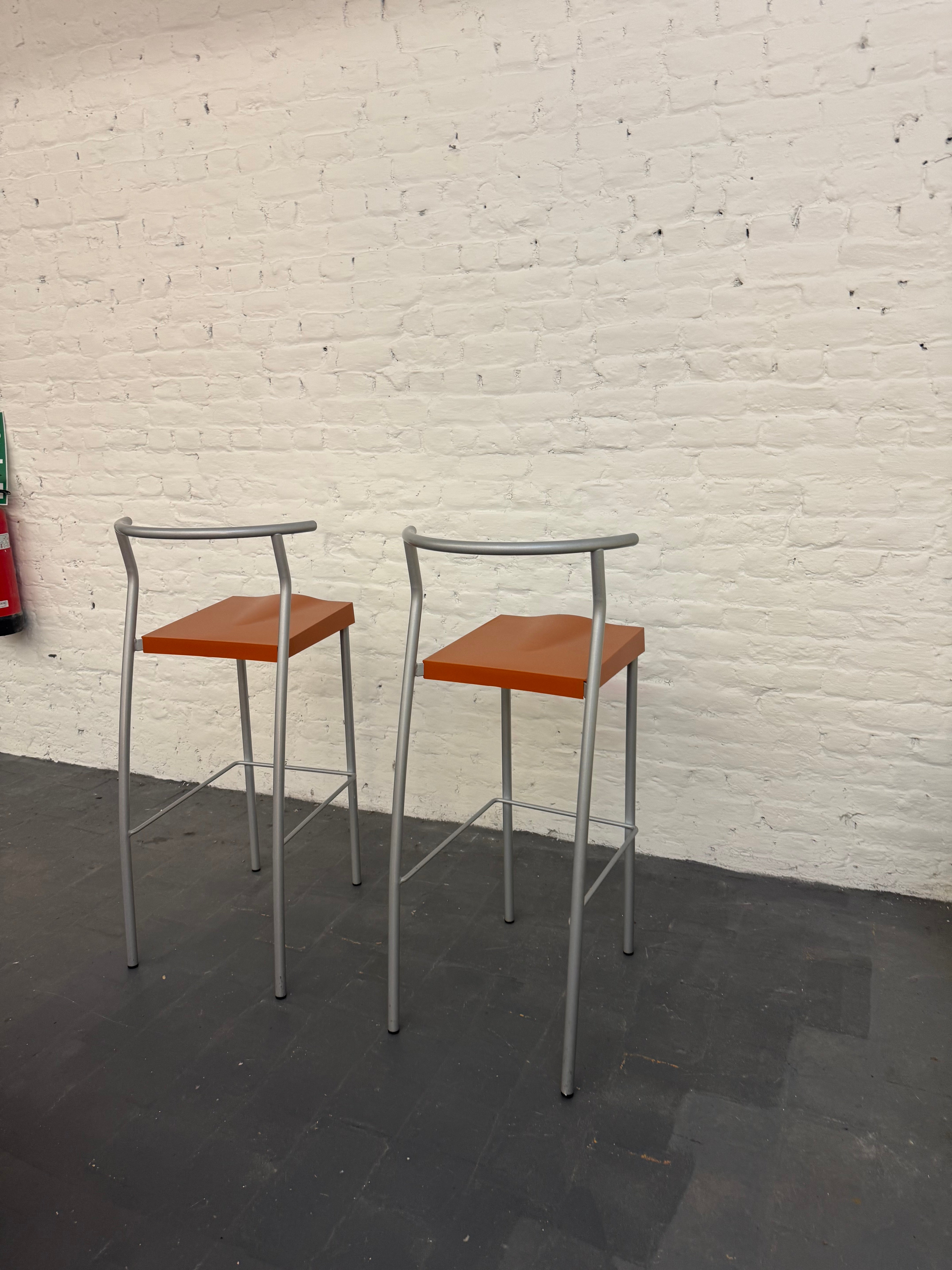 2 tabourets Kartell Hi Glob