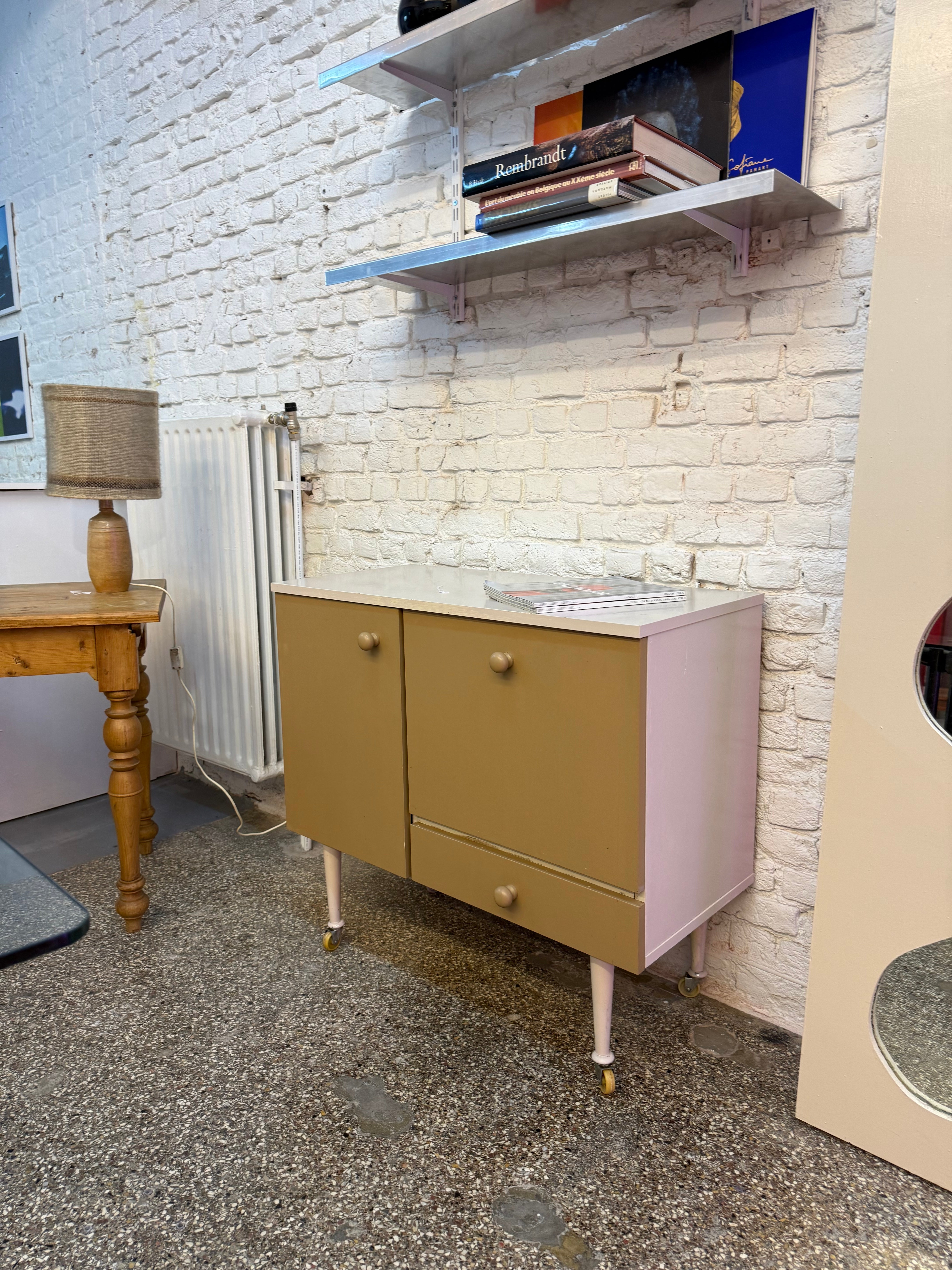 Commode vintage repeinte