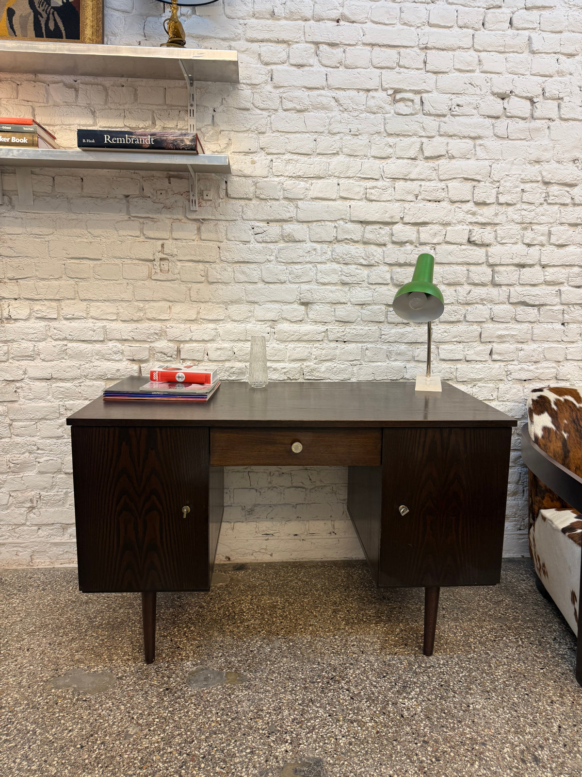 Bureau vintage brun foncé 1970