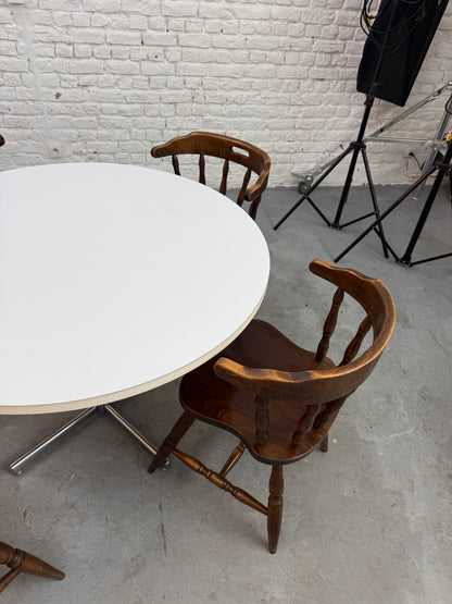 5 chaise de Bristo