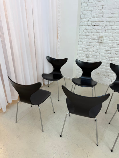 6 chaises Lily de Arne Jacobsen