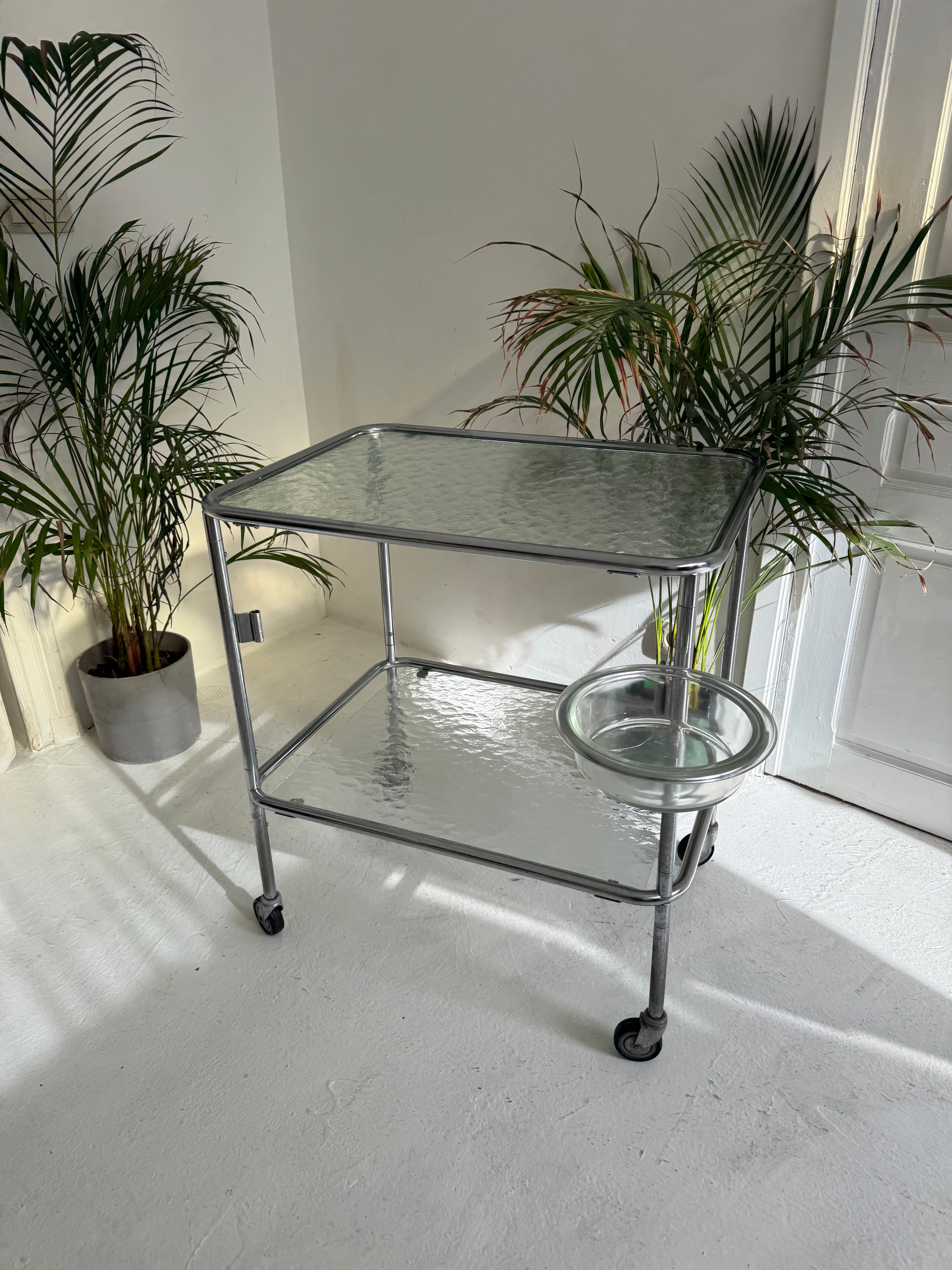 Table d’appoint / desserte