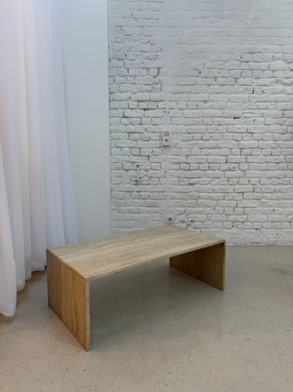 Table de salon en travertin
