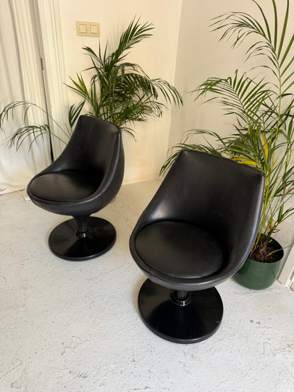 Paire de fauteuils Polaris par Pierre Guariche