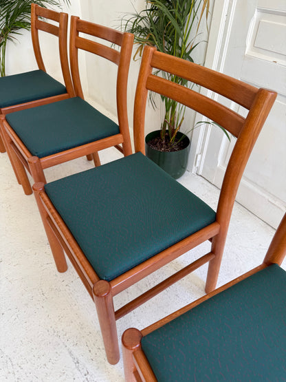 4 chaises Hedem team design en teck