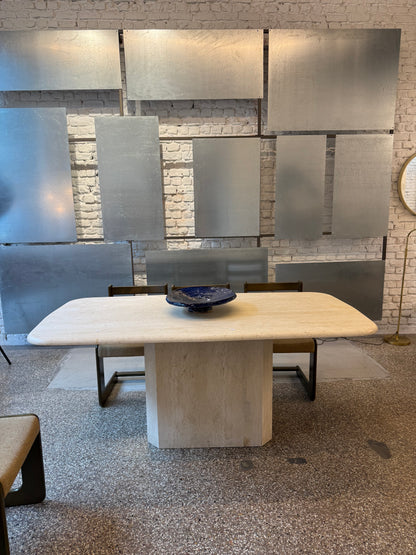 Table rectangulaire en travertin