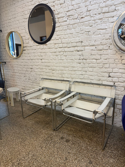 Chaise Wassily vintage blanche