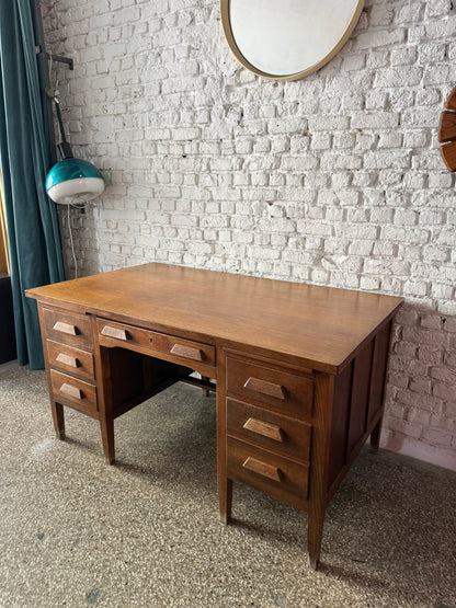 Bureau de 1940 en chêne