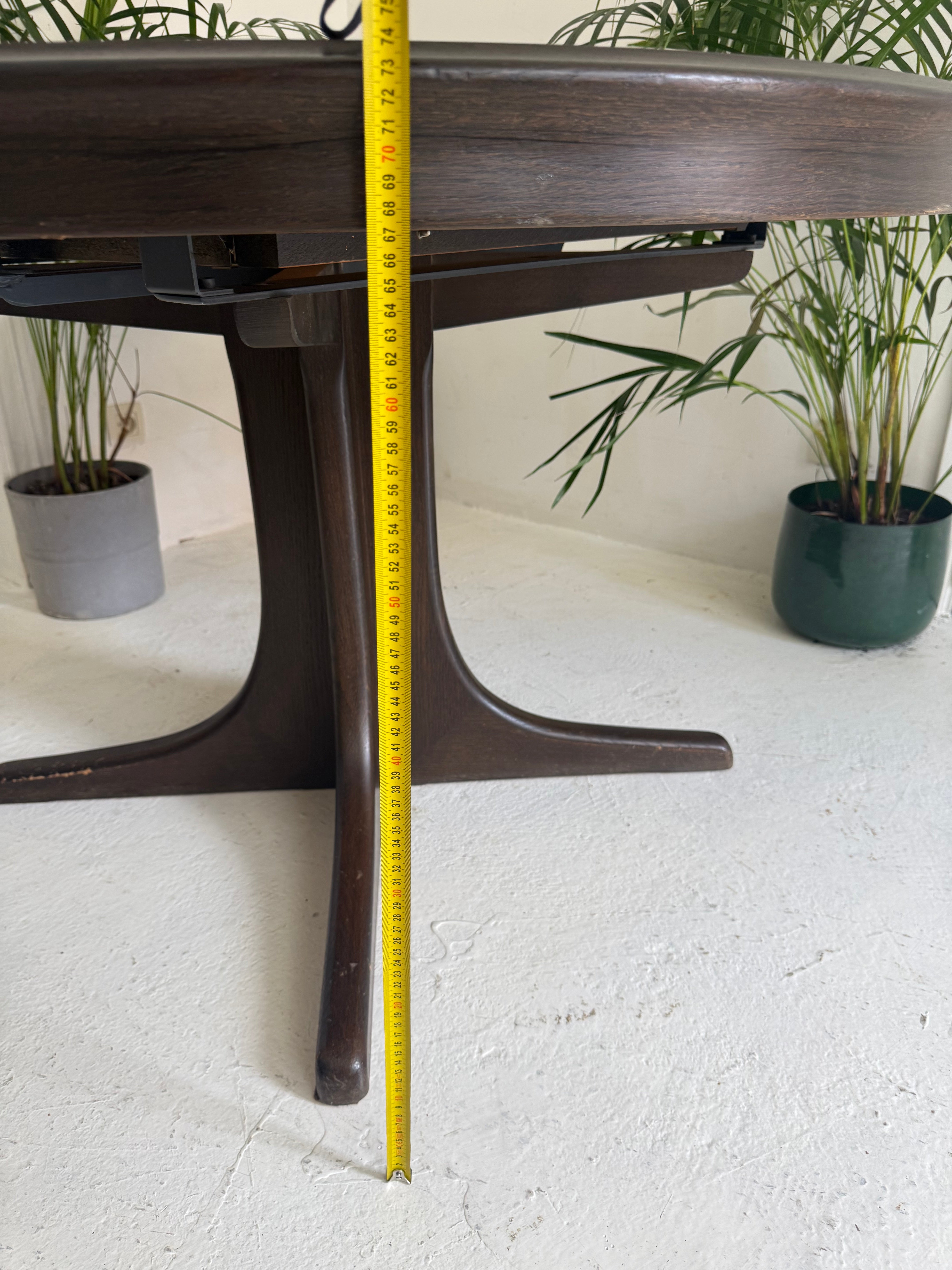 Table scandinave en bois