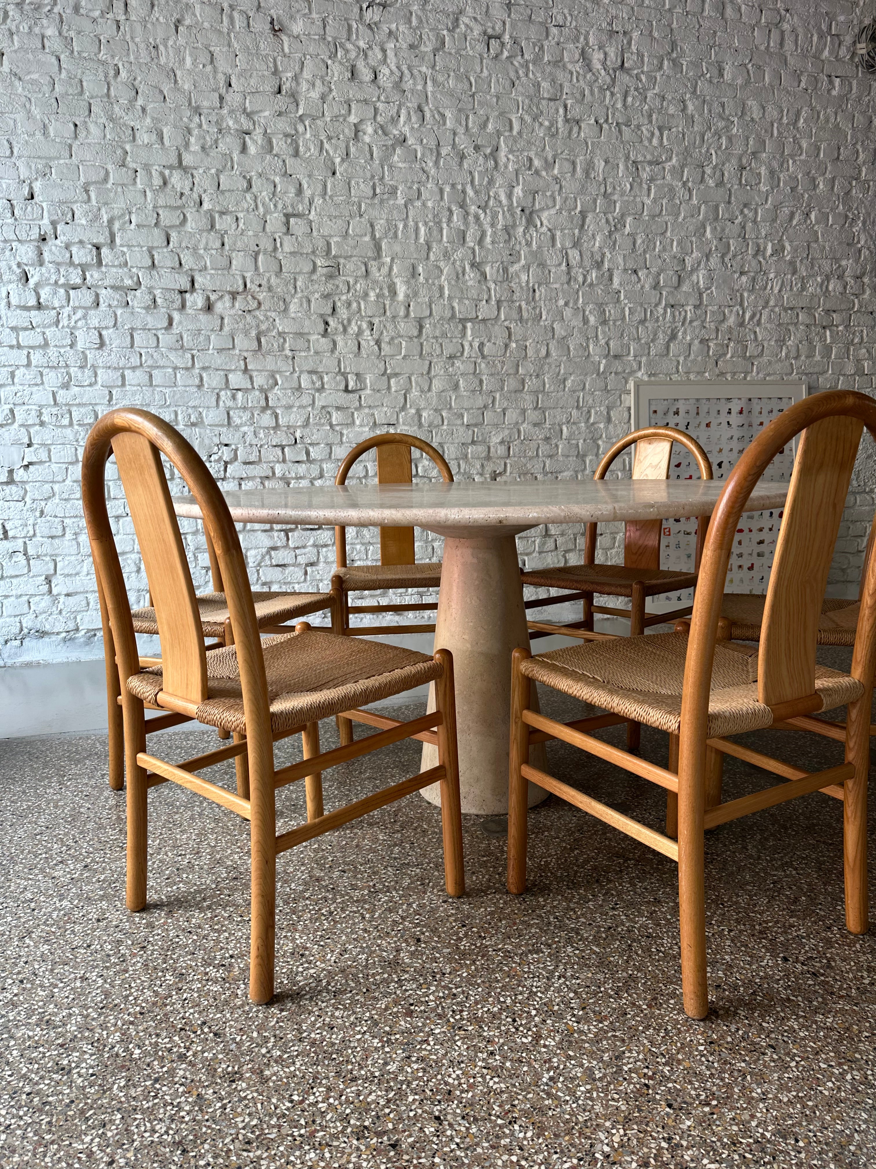 Table en travertin Angelo Mangeriotti