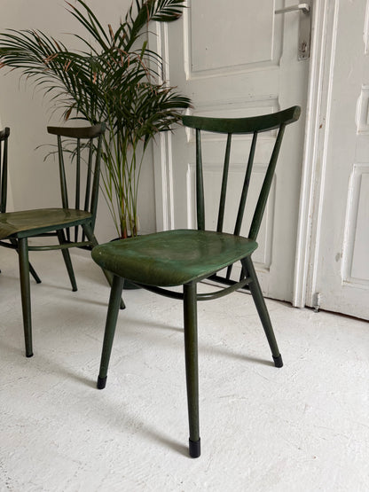 6 chaises vintage de bistro 1950