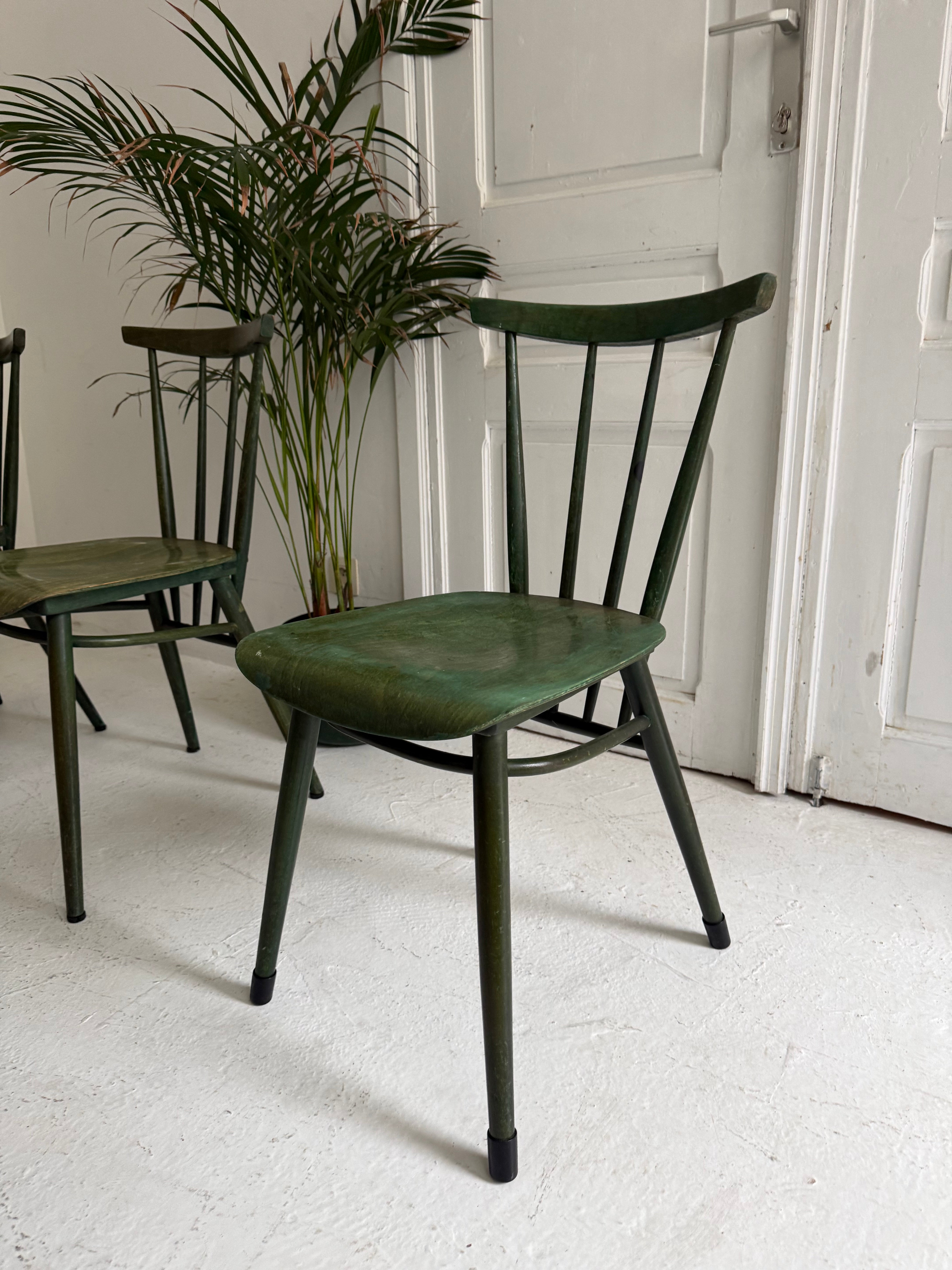 6 chaises vintage de bistro 1950