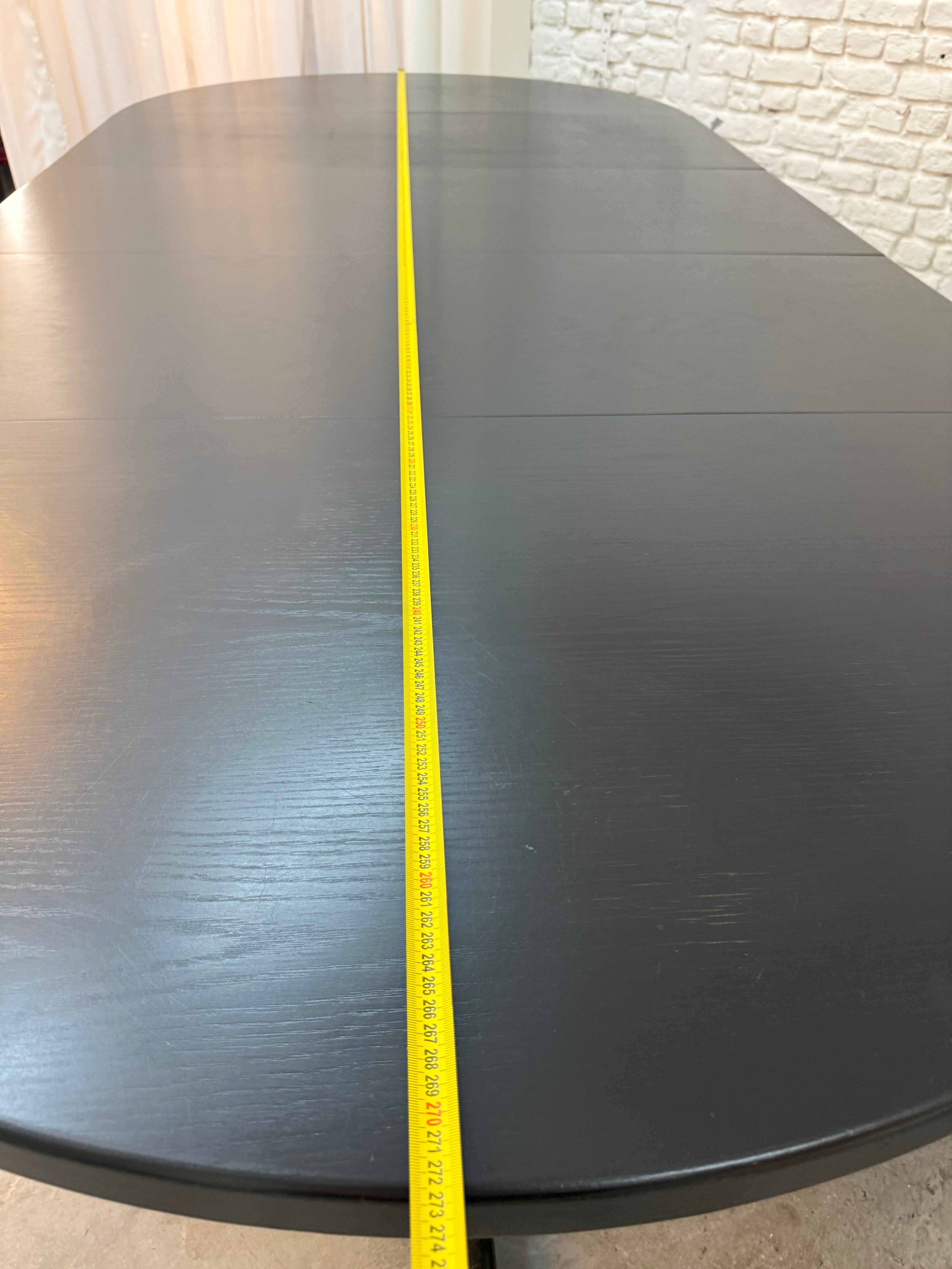 Table scandinave en bois noir