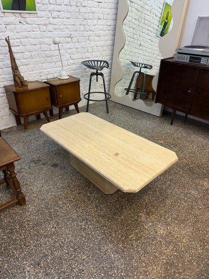 Table basse en travertin