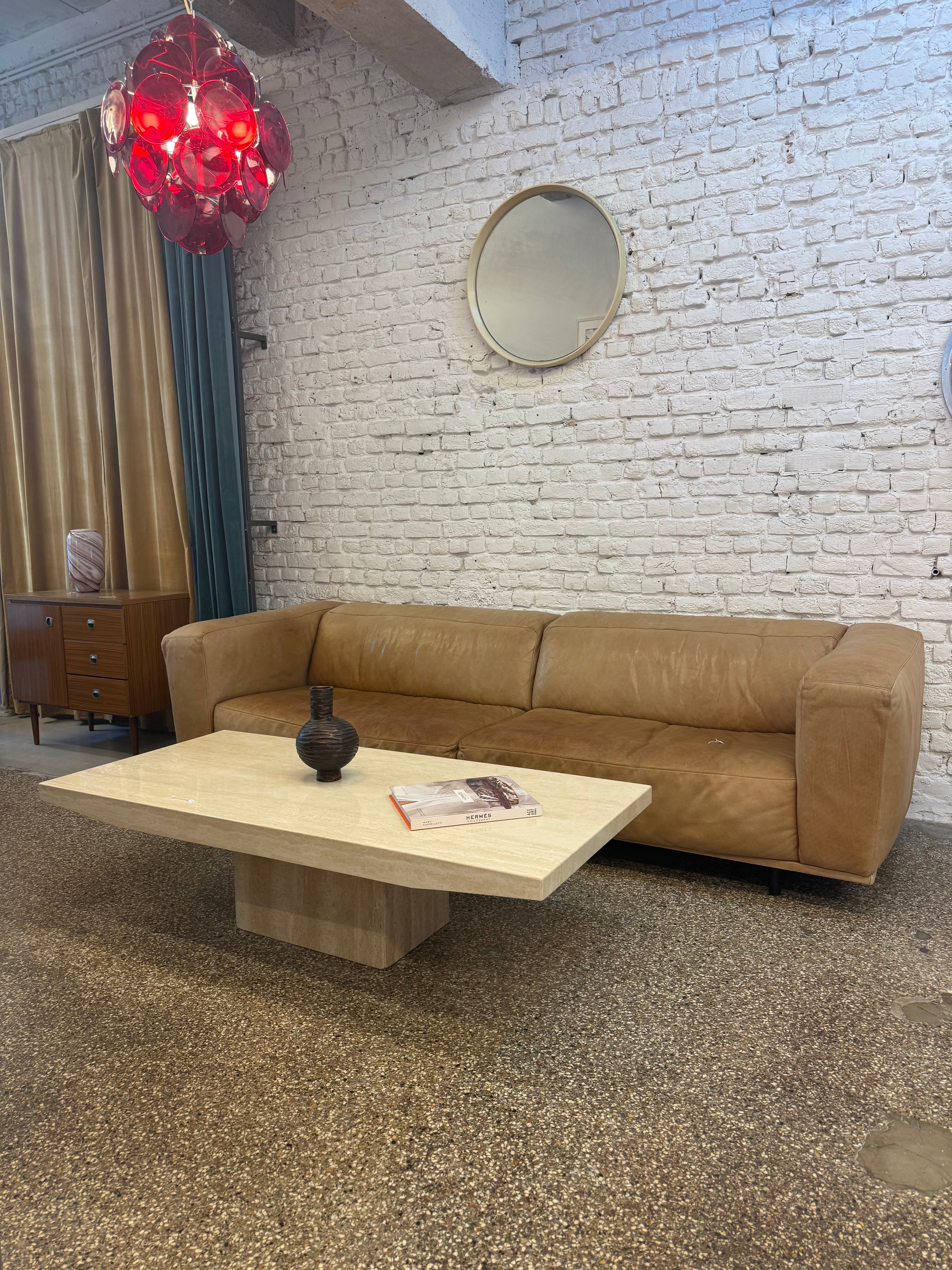 Table de salon en travertin