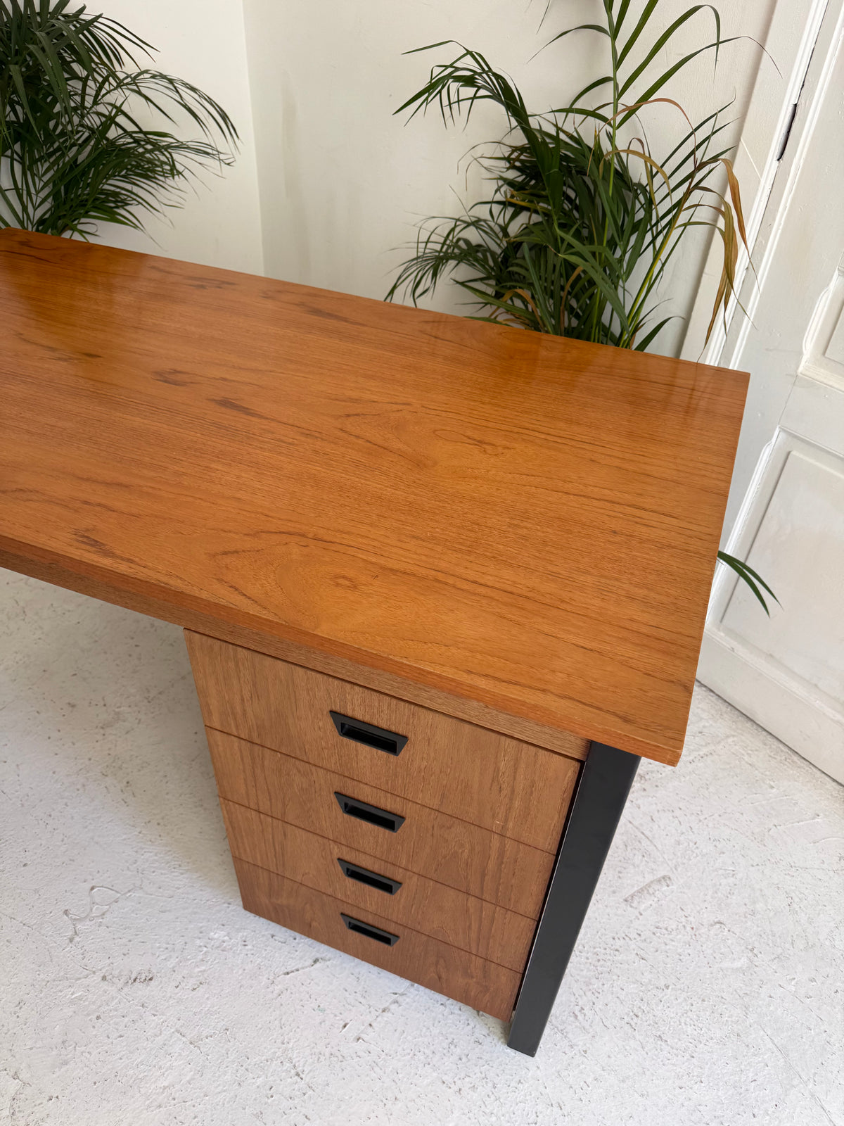 Bureau vintage en teck de 1970