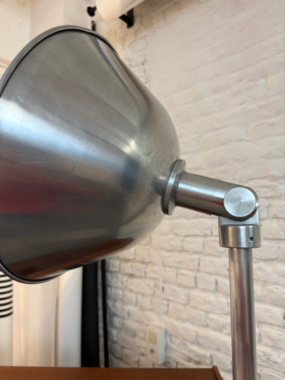 Lampadaire GATCPAC par Josep Torres Clavé