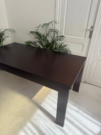 Table vintage en bois marron foncé