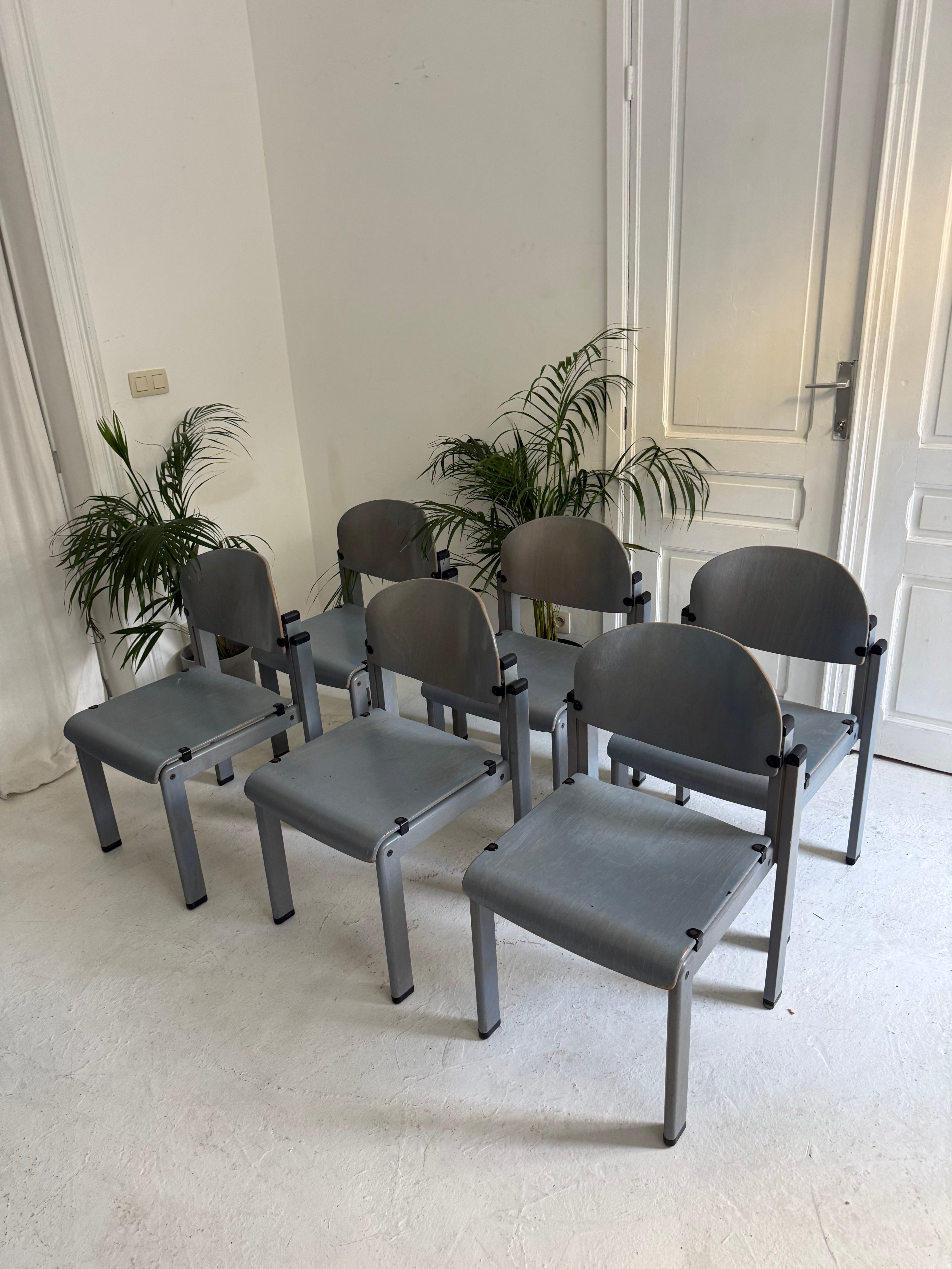 6 chaises en bois vintage