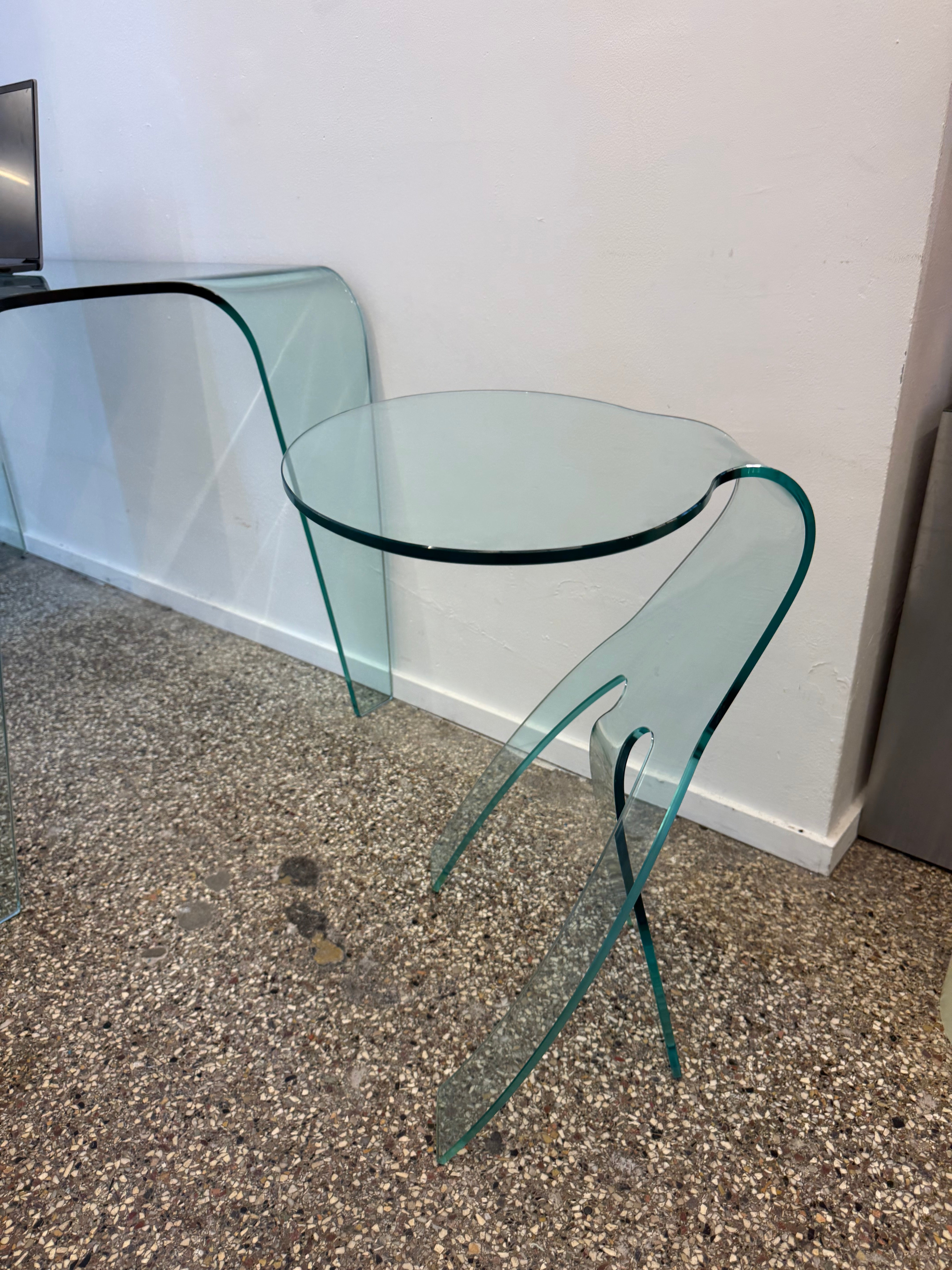 Table d’appoint en verre