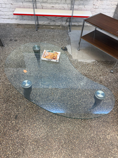 Table basse unique en inox et verre