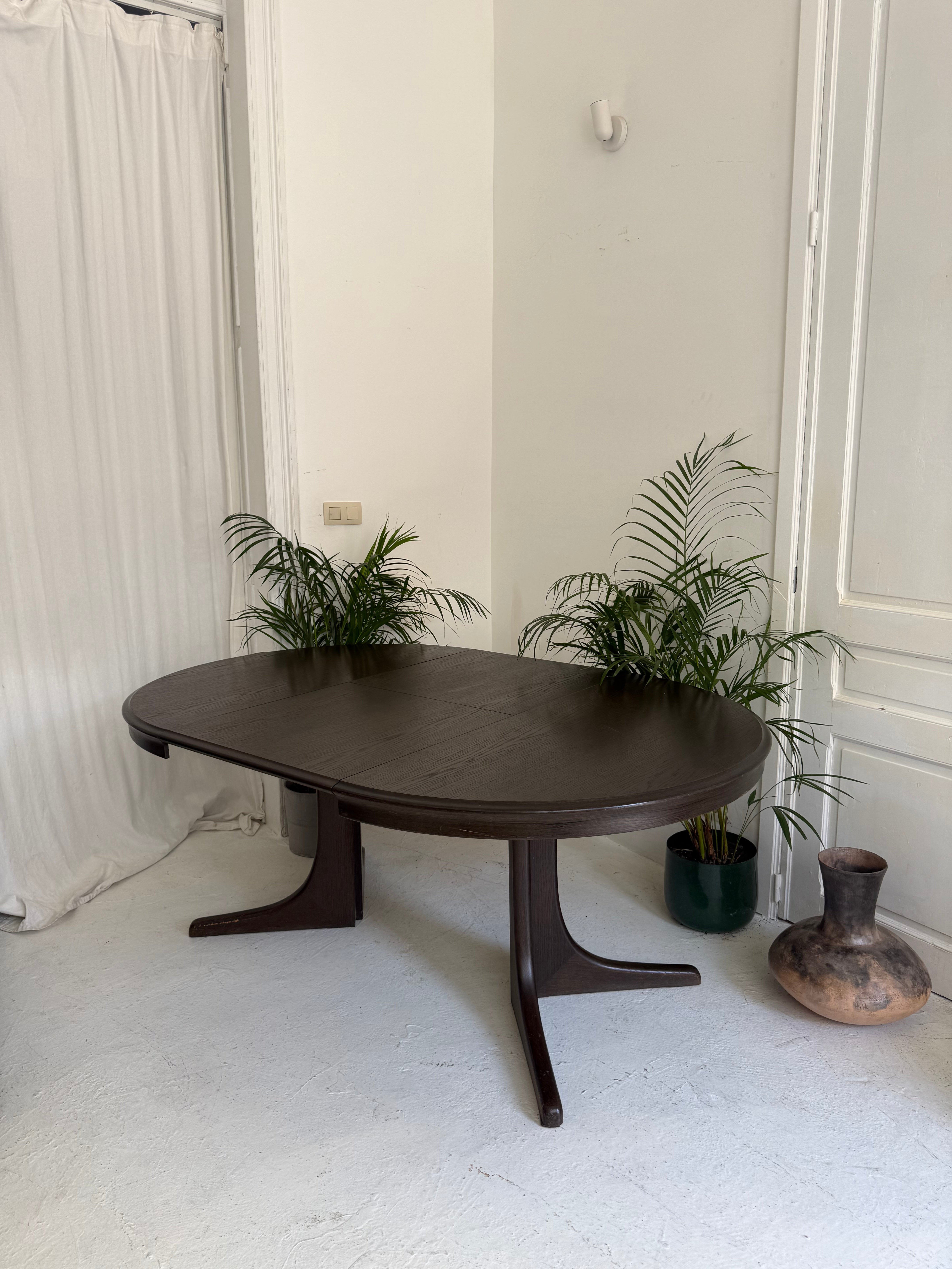 Table scandinave en bois