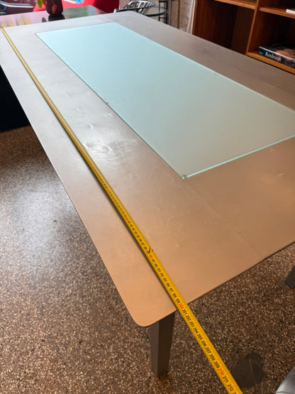 Table en inox vintage et verre fumé