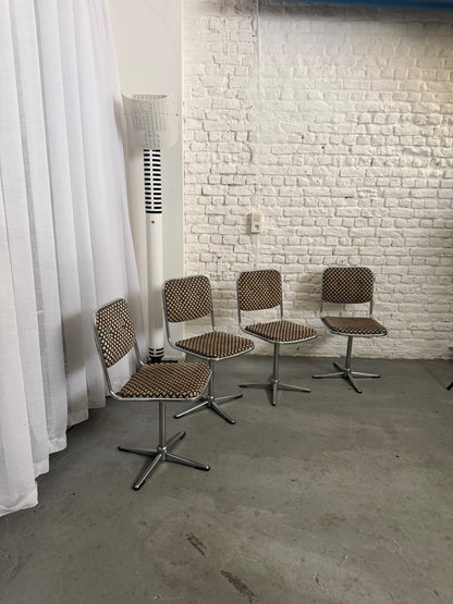 4 chaises 1970
