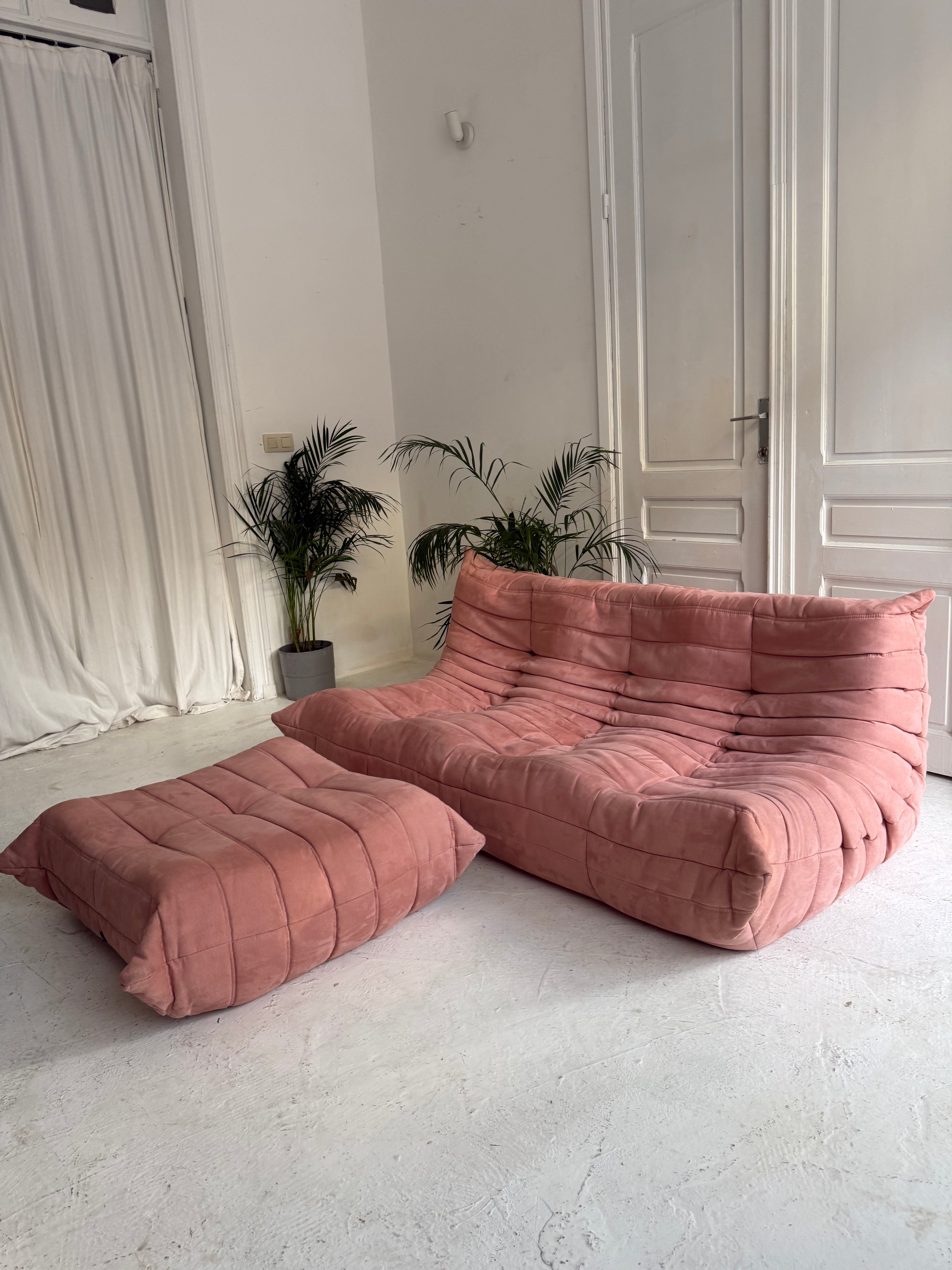 Togo + pouf orignal de 1986 en velour Rose