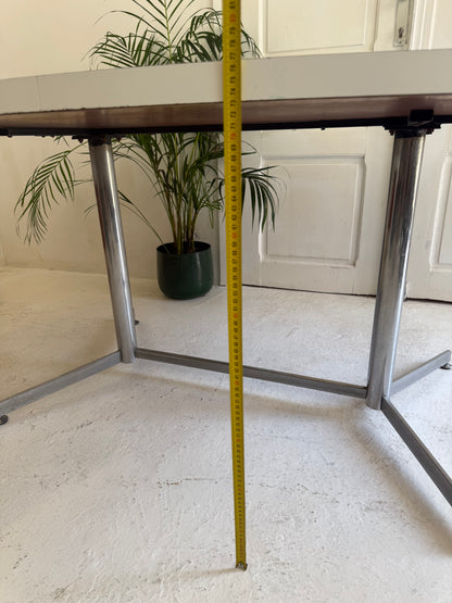 Table ovale design 1970