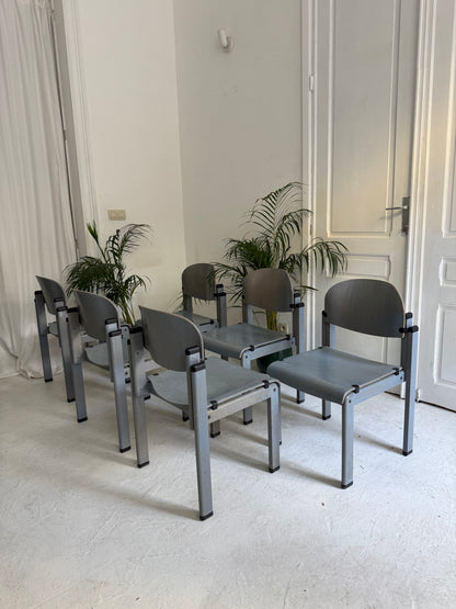 6 chaises en bois vintage