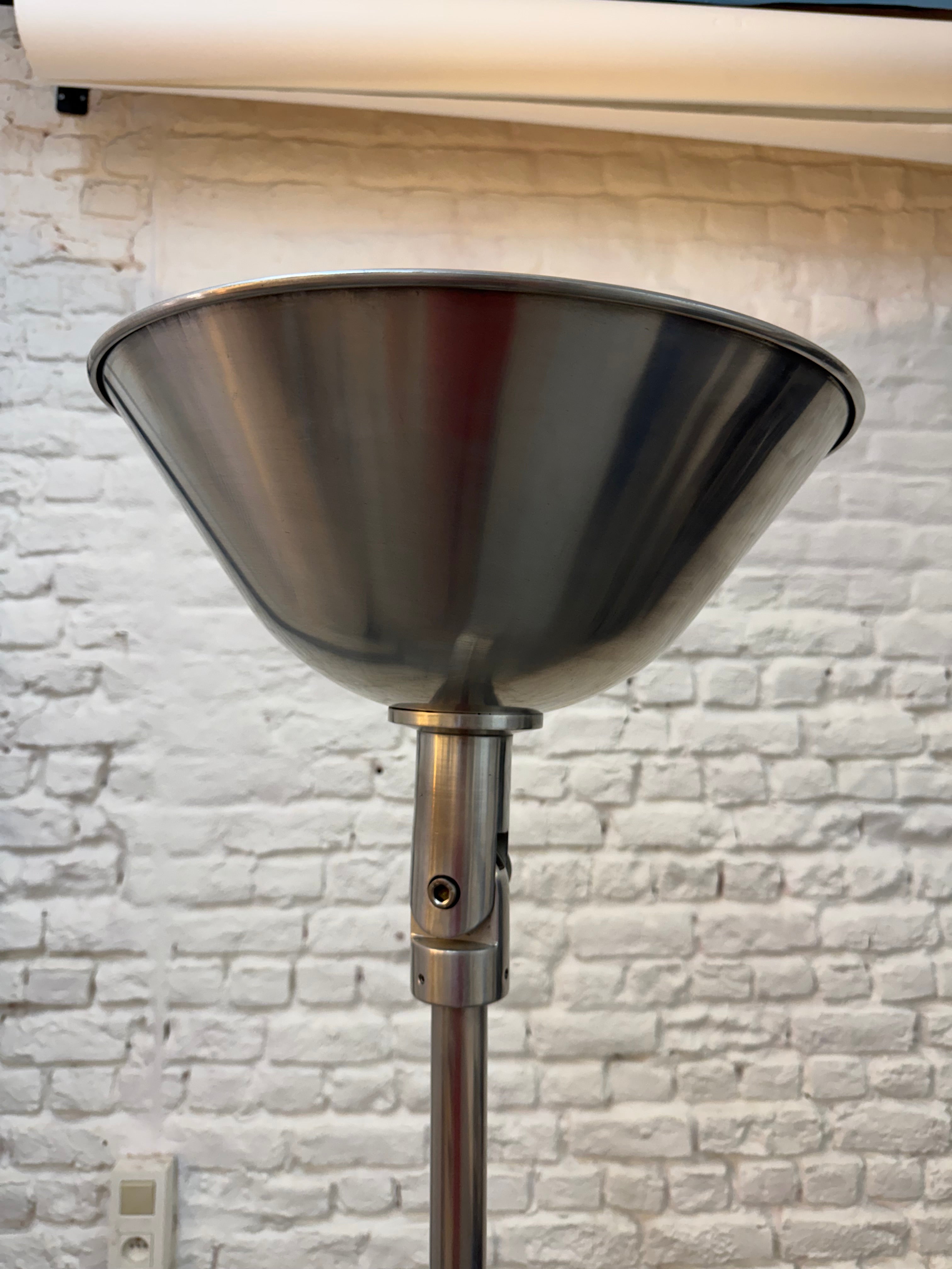 Lampadaire GATCPAC par Josep Torres Clavé